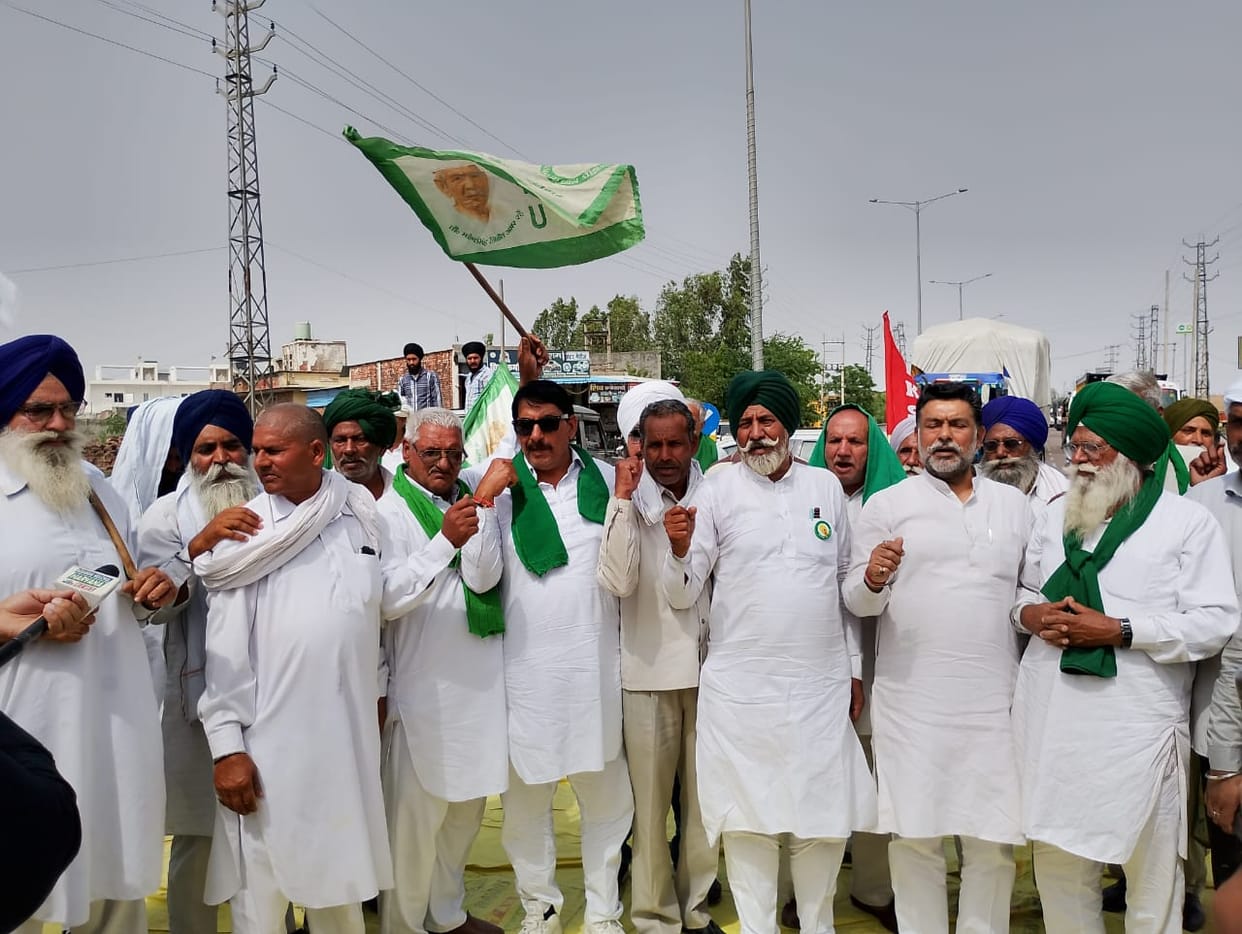 Farmers blocked Assandh National Highway in protest against biometric