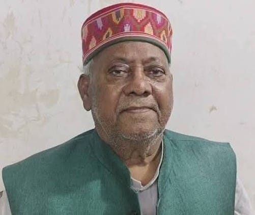 Former MP Harinarayan had come from Tangunia village and reached the top house.