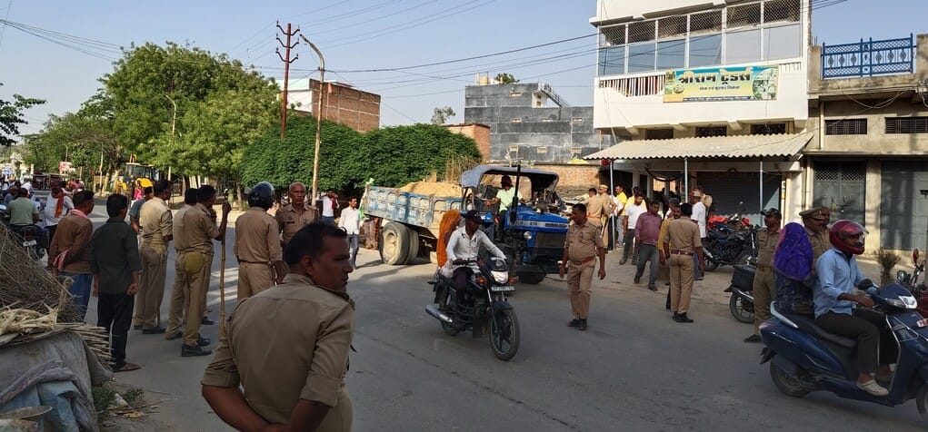 A young man attempted suicide by drinking petrol in protest against the construction of a road.