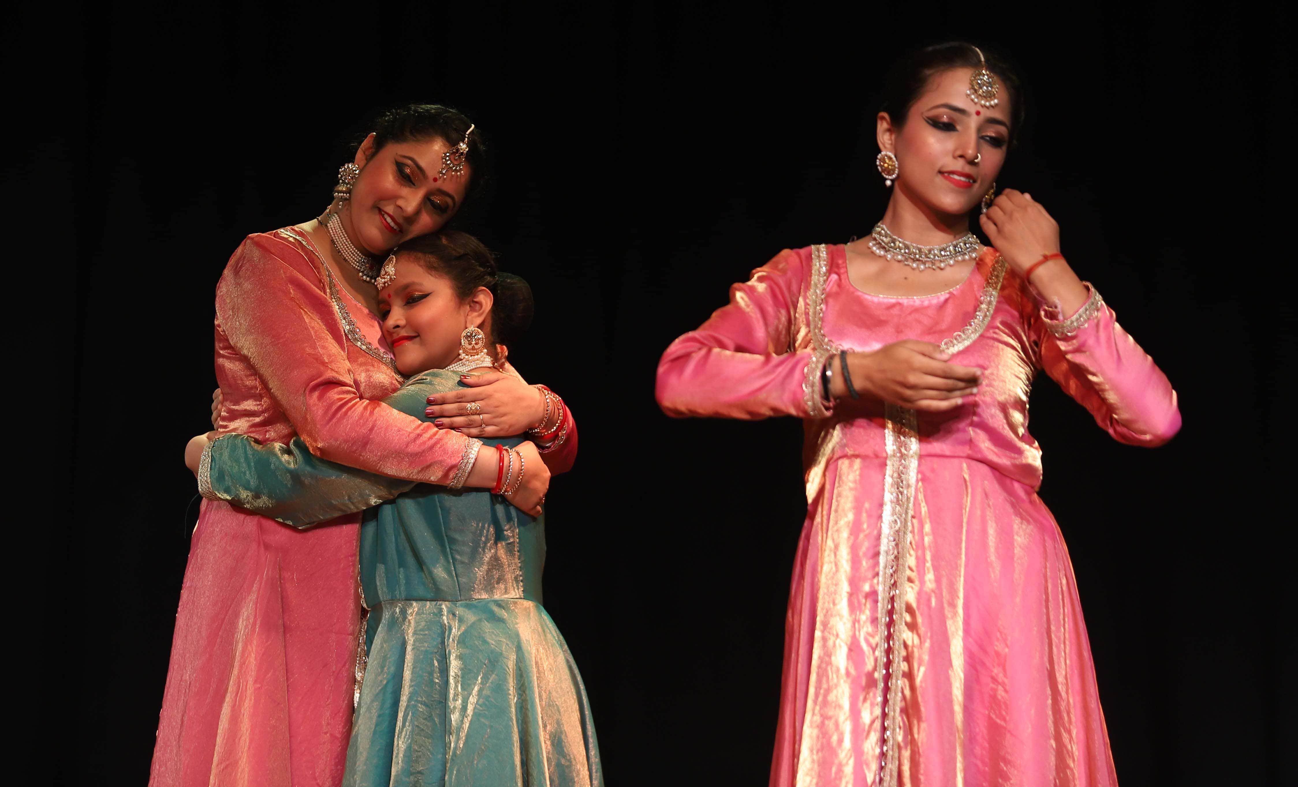 कथक के मंच पर दिखा लय और ताल का संगम