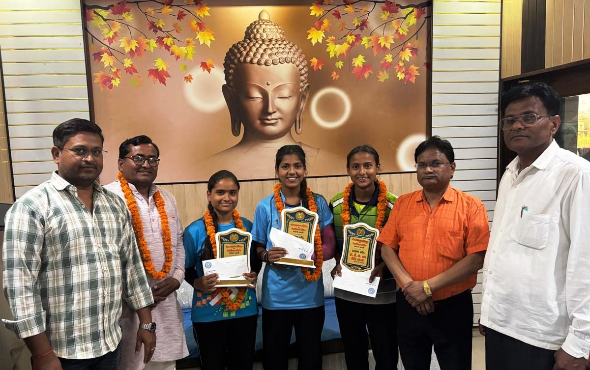 Kho-Kho winning player awarded