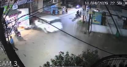 In Mandla, a drunk Scorpio driver crushed four people, one dead, three seriously injured;