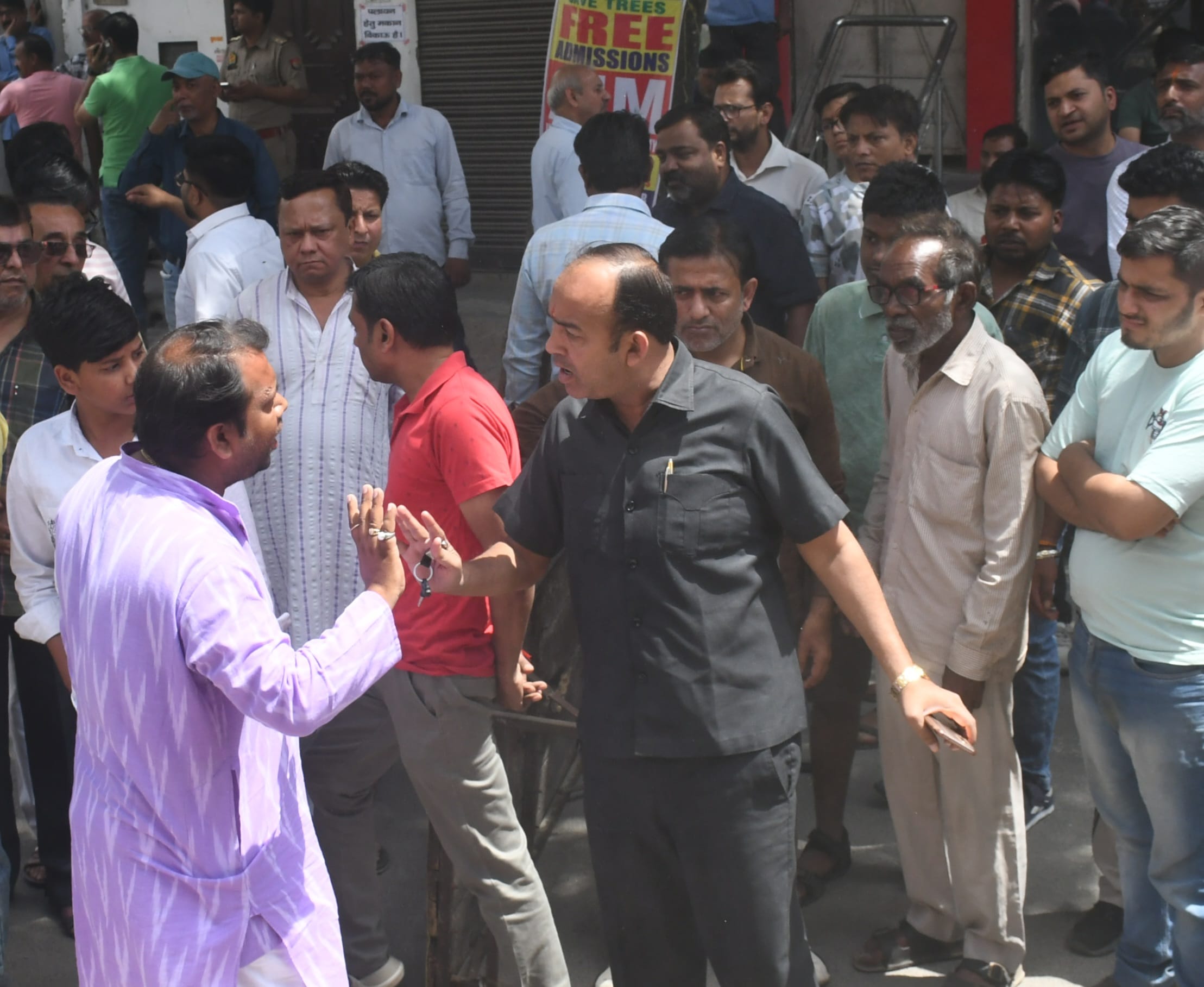 The Central Market is deserted, with no customers even at the open shops.