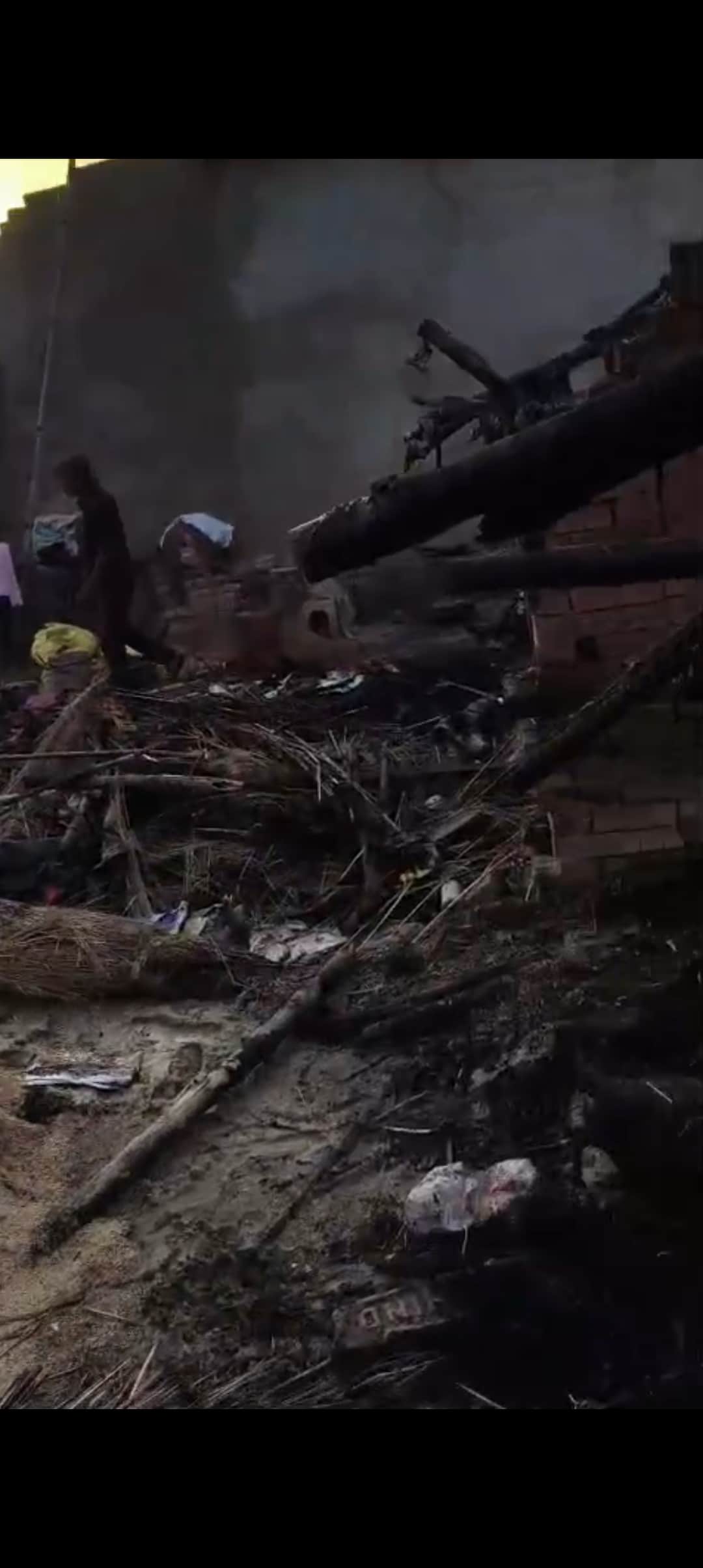 पचदेउरी गांव में रिहायशी झोपड़ी जलकर राख