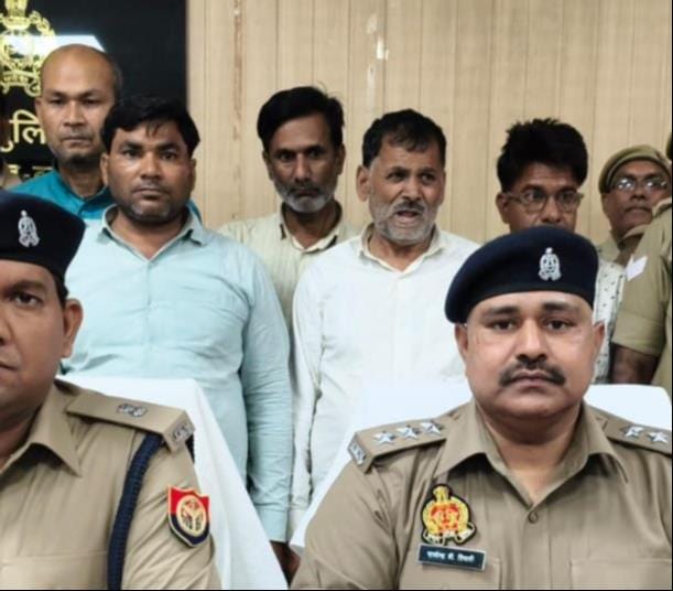 Five criminals, including a Nepali, arrested with fake currency worth Rs 4.25 lakh