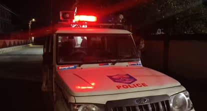 Ghaziabad: misdemeanor in Moving Car