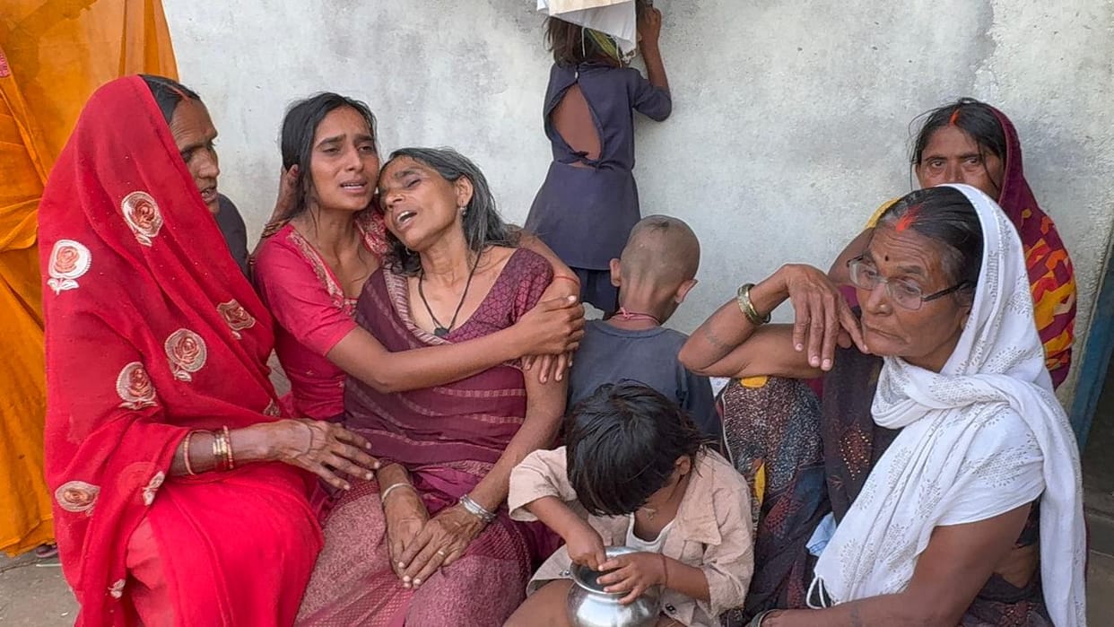 Driver Dinanath's wedding was scheduled for May 14; the festivities turned into mourning following his death.