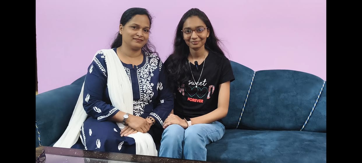 Topper Ishita said,Knowledge from newspapers and distance from social media led to success