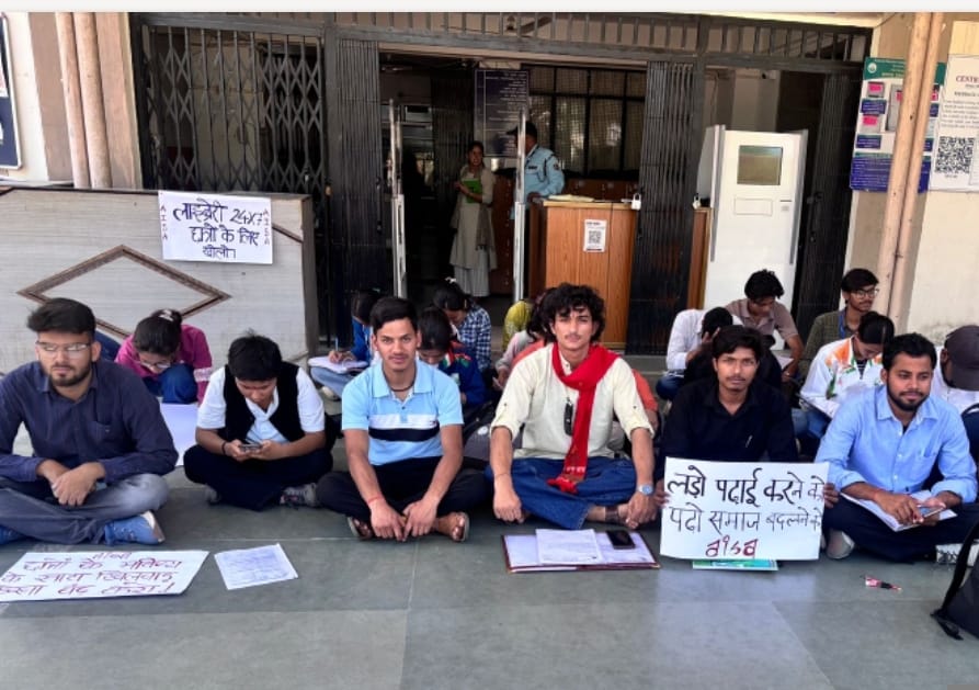 They sat on an indefinite strike demanding that the library be opened 24 hours a day.
