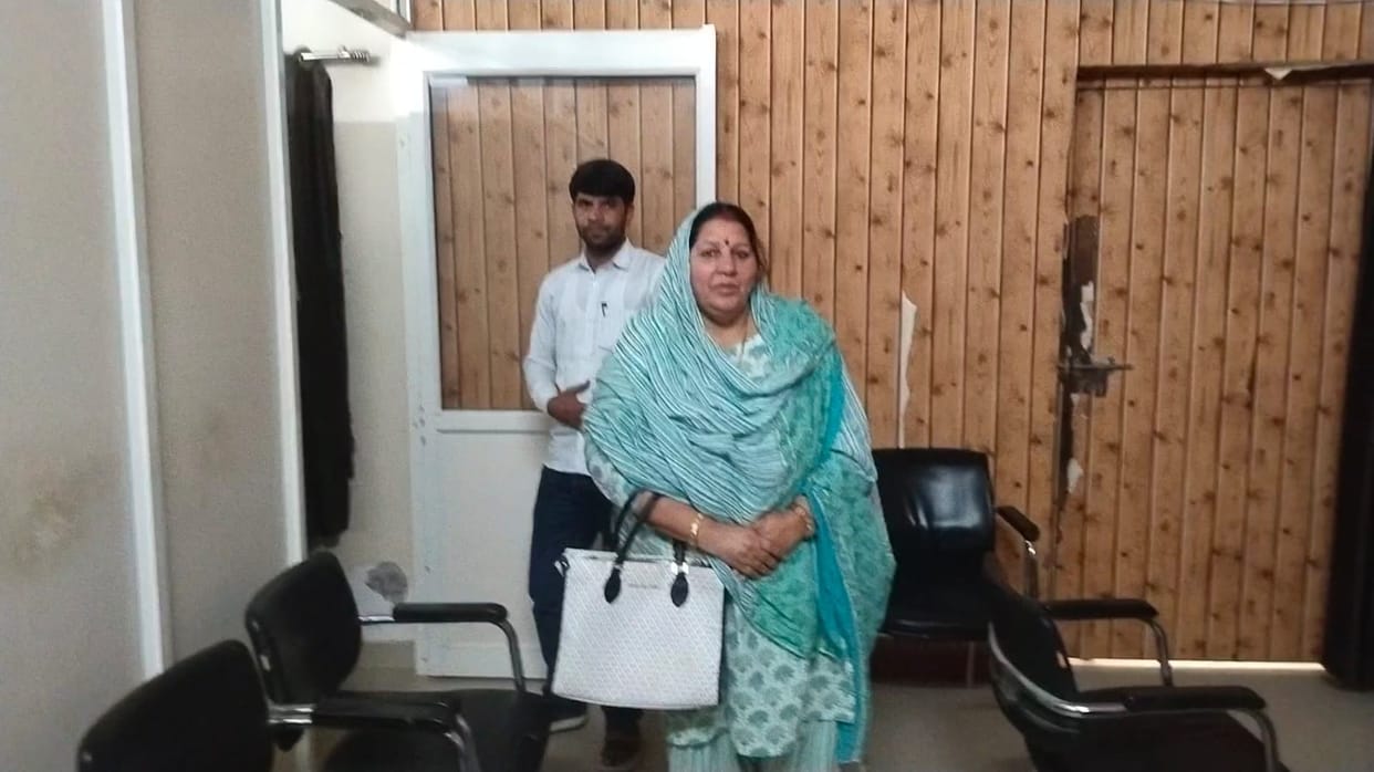 Officials Found Absent from Their Seats at Municipality; MLA Cites Negligence