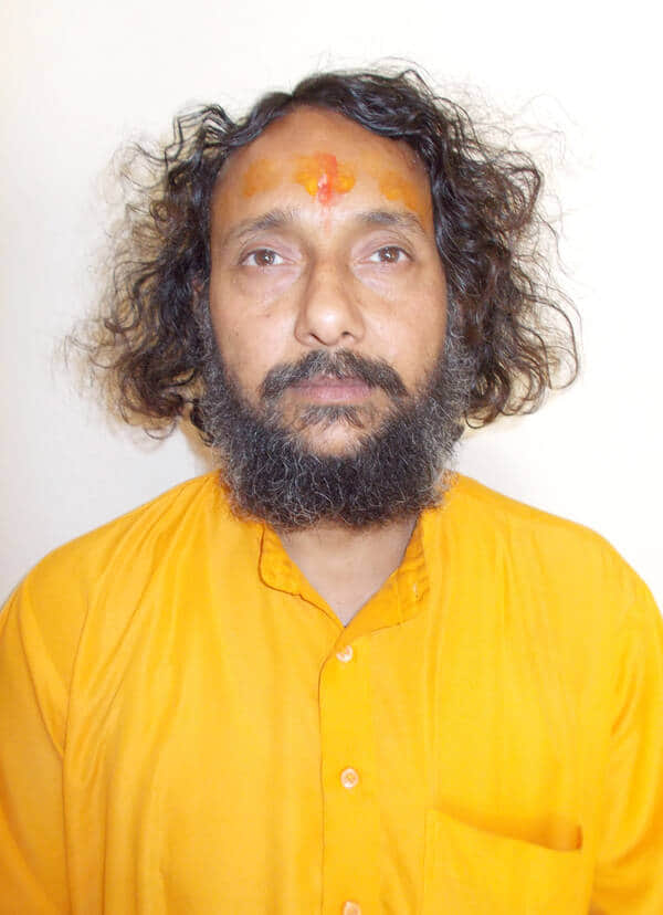 फोटो, स्वामी अयोध्या प्रसाद मिश्रा महाराज। संवाद