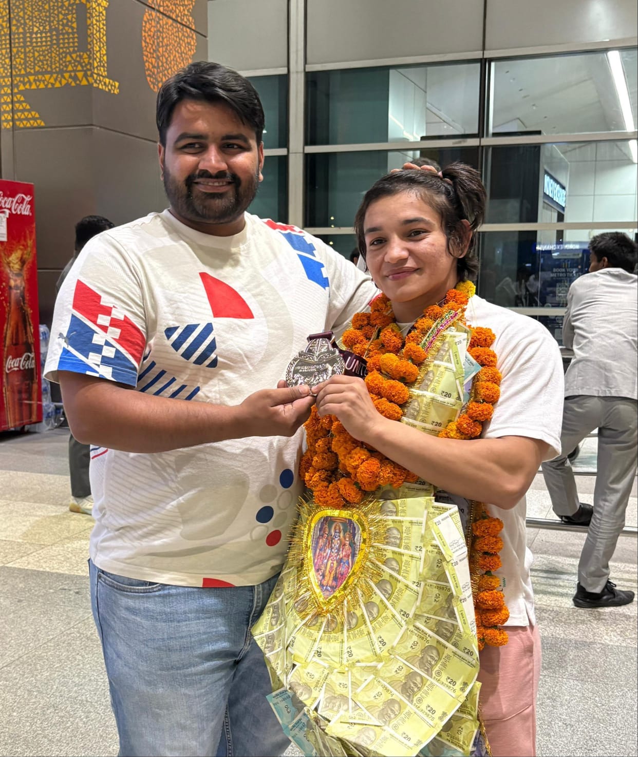 Asian Wrestling Championship silver medalist Meenakshi welcomed