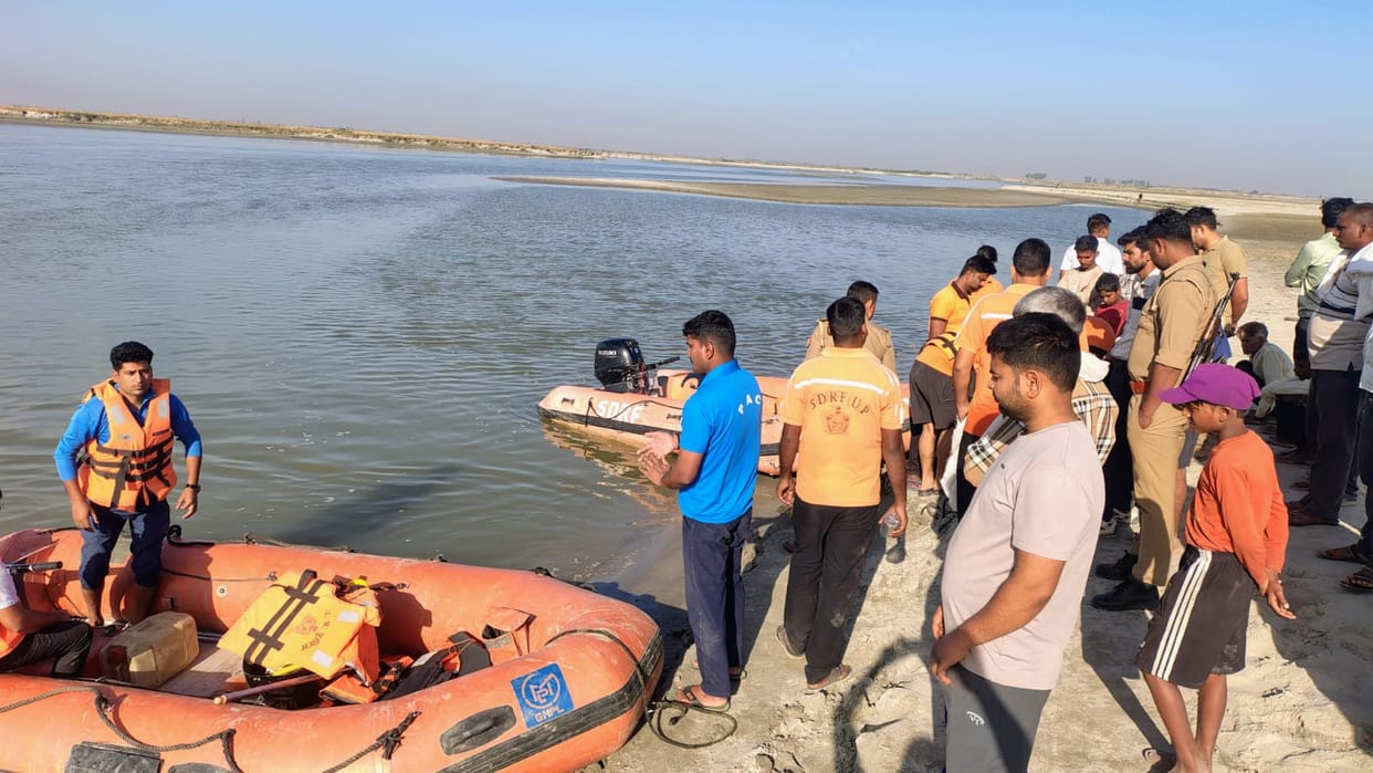 Search operation carried out in a five kilometer radius of the Ganges river, no trace of two missing brothers found