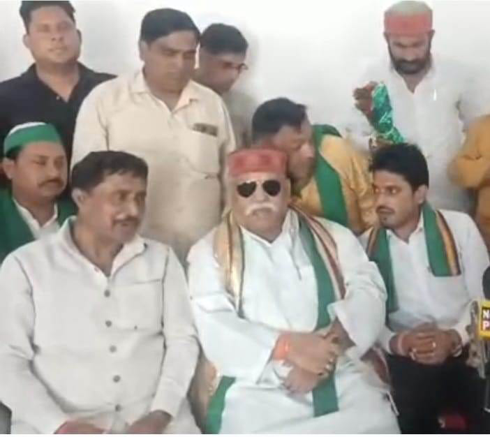 A heated argument broke out between Bhakiyu Bhanu president and former minister during a program in Salarpur.