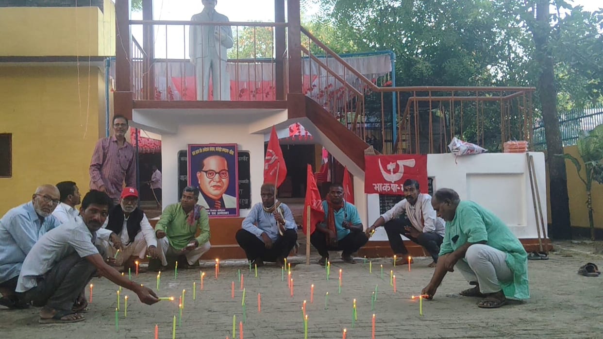 Tribute paid to Dr. Ambedkar by lighting candles