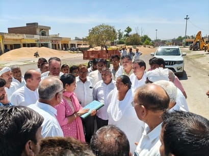 Kalanaur MLA expressed objection to the biometric system.