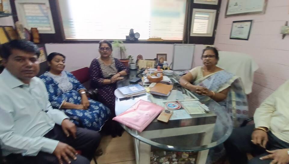 अस्पताल पहुंची स्वास्थ्य विभाग की टीम