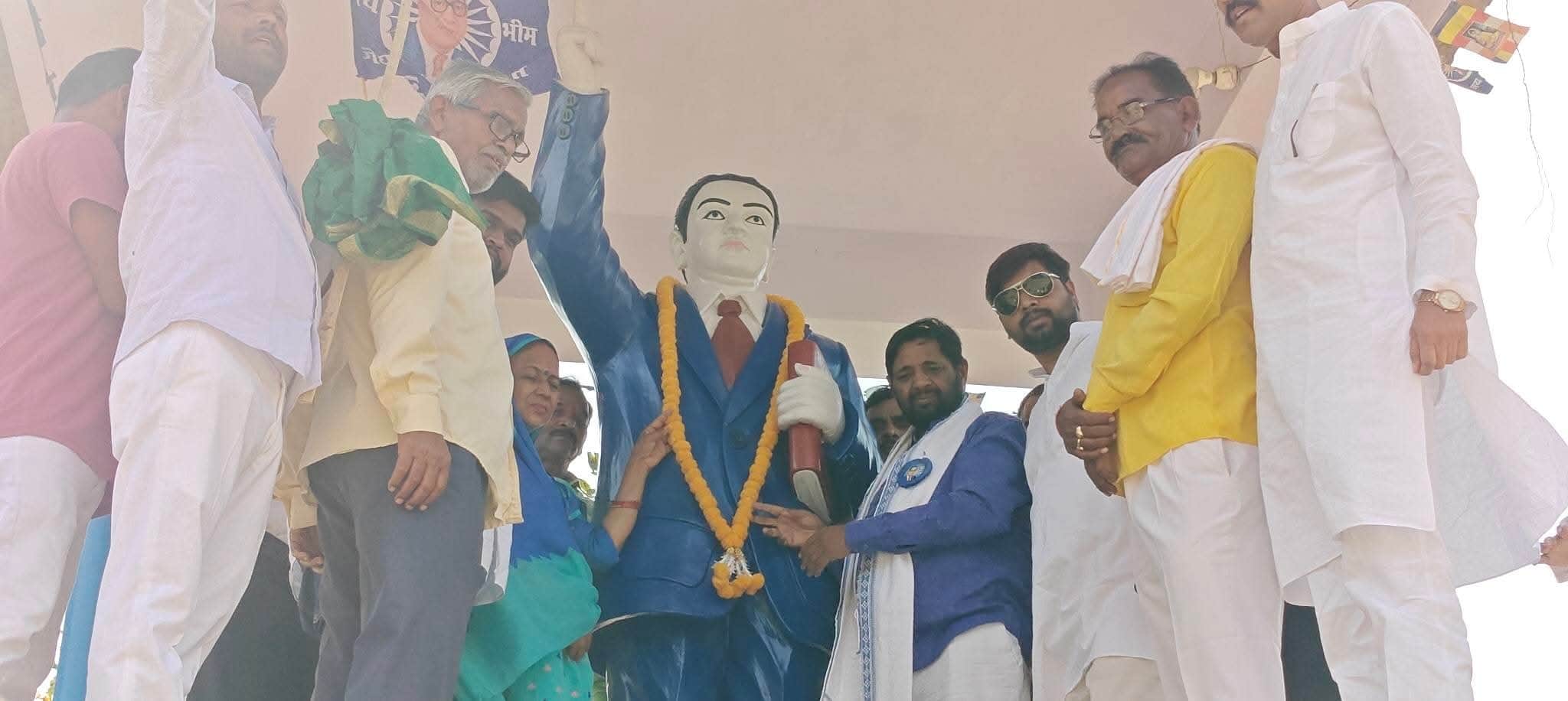 कार व बाइक रैली से बाबा साहब के सिद्धांतों का दिया संदेश