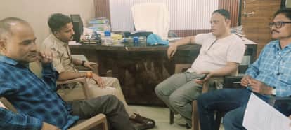 Lokayukta police action: Bribe-taking ranger and clerk arrested red-handed while accepting a bribe of Rs 50000