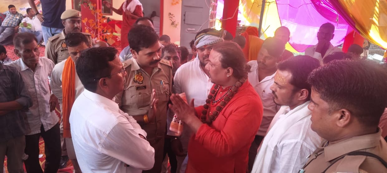 Sadhvi creates ruckus over the coronation of the new Mahant