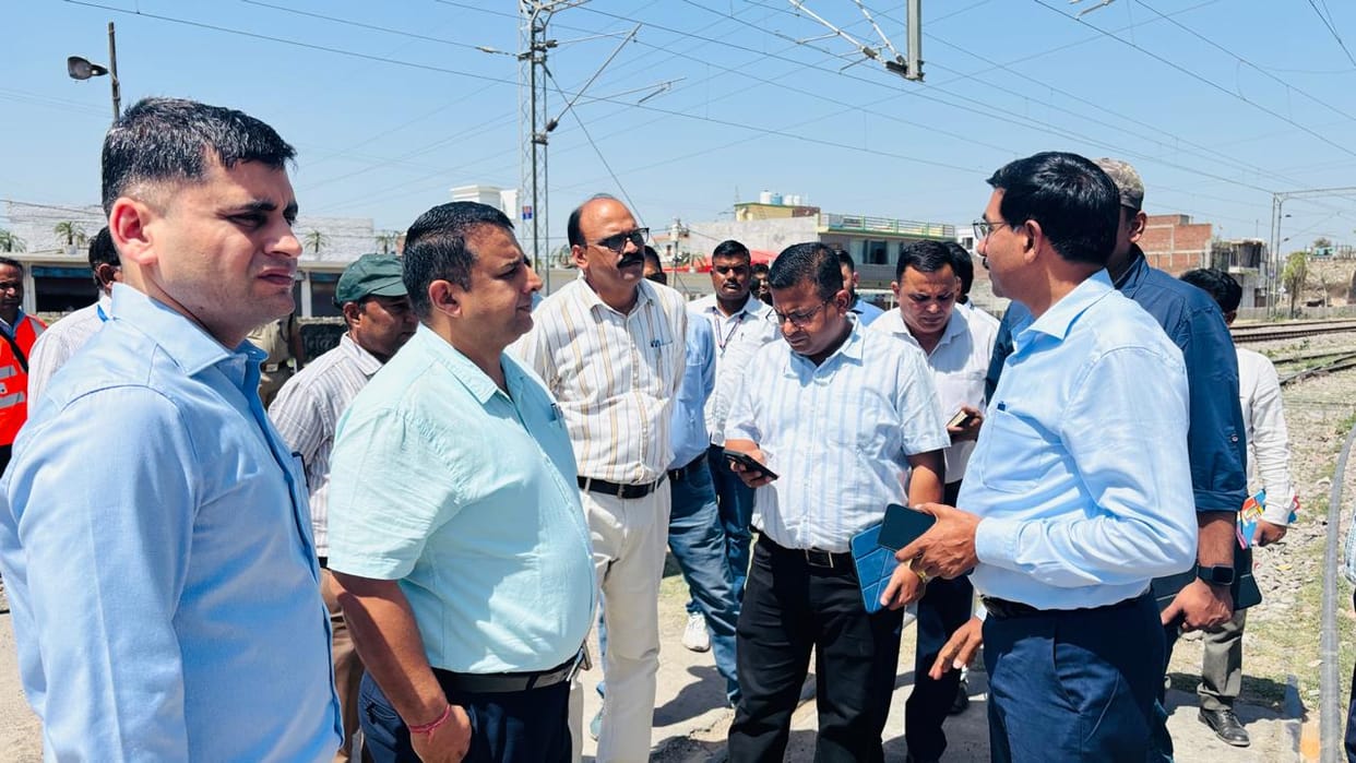 railway gm reached lucknow