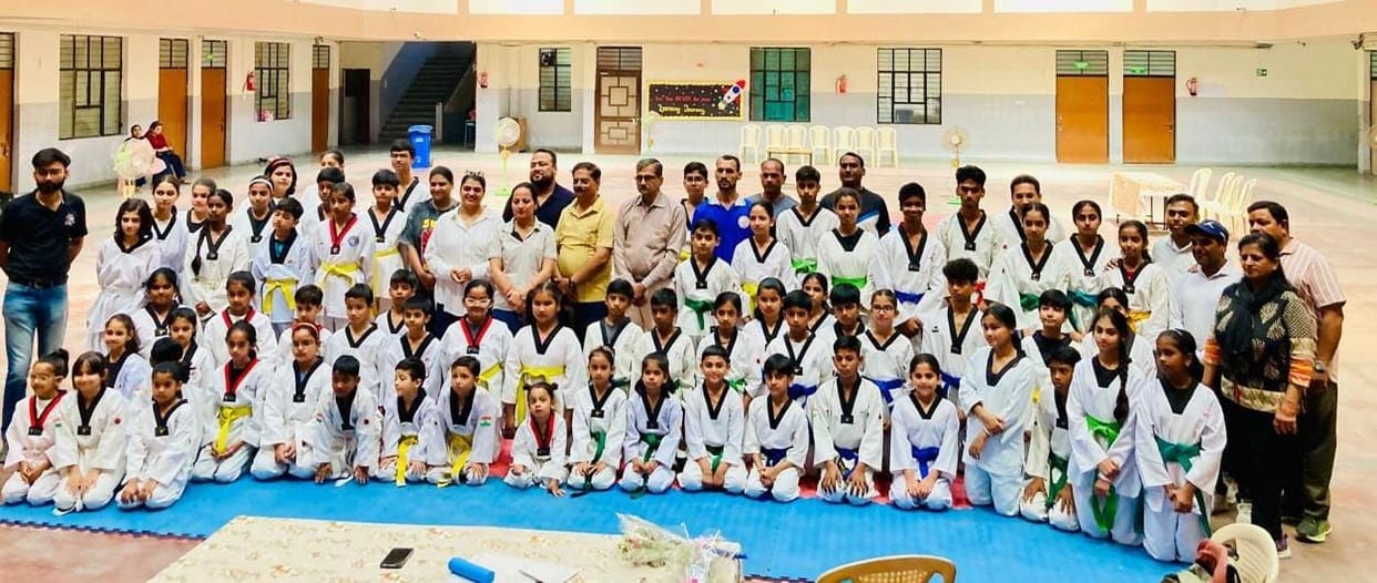 Players showed their strength in the Taekwondo belt promotion test.