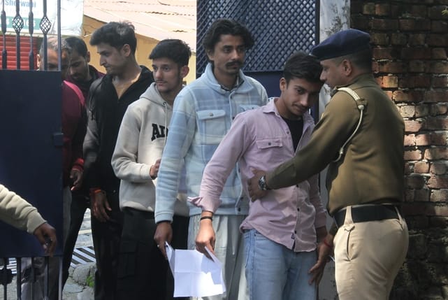 721 appeared for CDS exam, 1,301 appeared for NDA and NA.