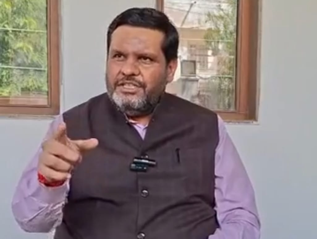 Gaurav Vallabh roared in Udaipur, targeting Gehlot and also launching a scathing attack on Pawan Khera.