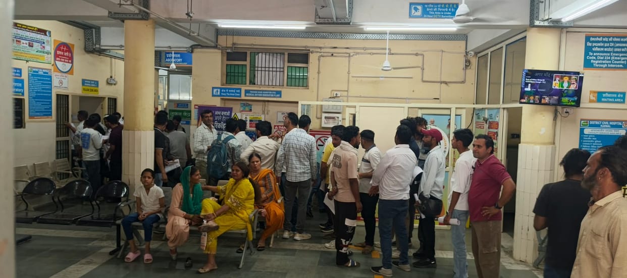 Amarnath Yatra: Queue for medical check-up, uproar over delay