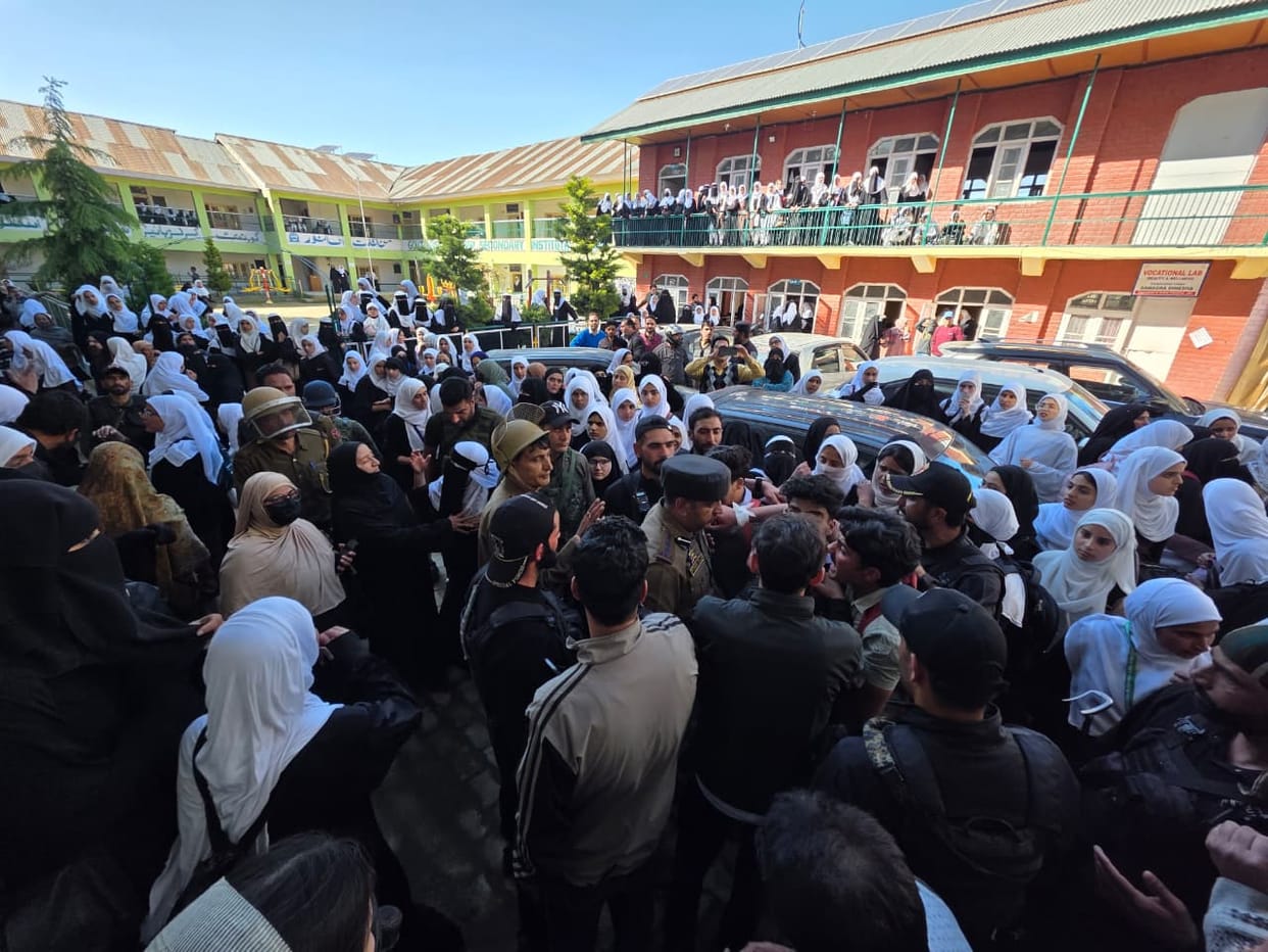Srinagar, Sexual Harrasment, Senior Lecturer Suspend, Girls Held Protest, Sopore
