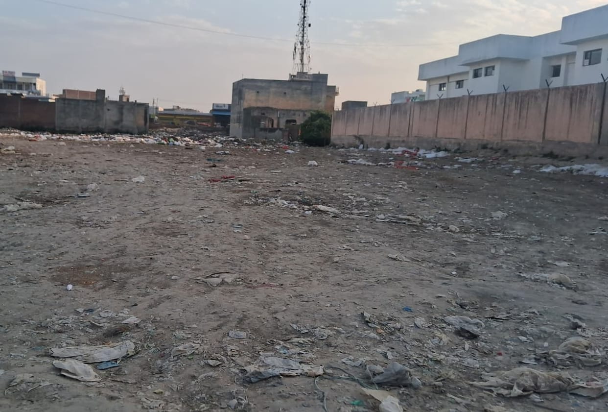 Parking will be made in the vegetable market to get rid of the jam.