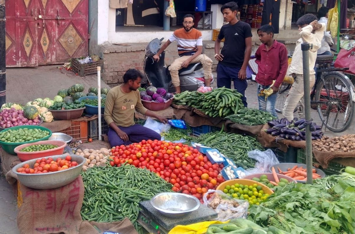 Inflation hits vegetable market, ladyfinger and lemon become expensive