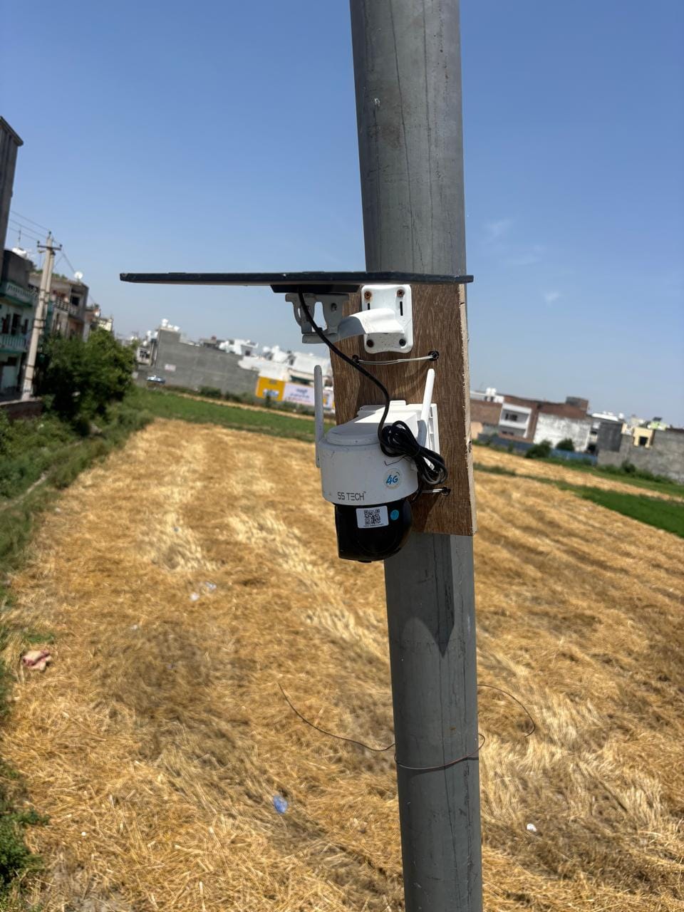 The shopkeeper had installed CCTV 300 meters away.