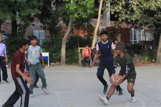 40 players are practicing at the basketball nursery in Model Town.