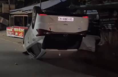 5 injured in two separate road accidents Thar-car collision and car overturns on road