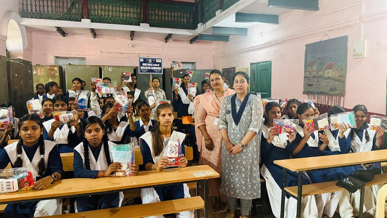 Innerwheel Club made students aware about cyber fraud.