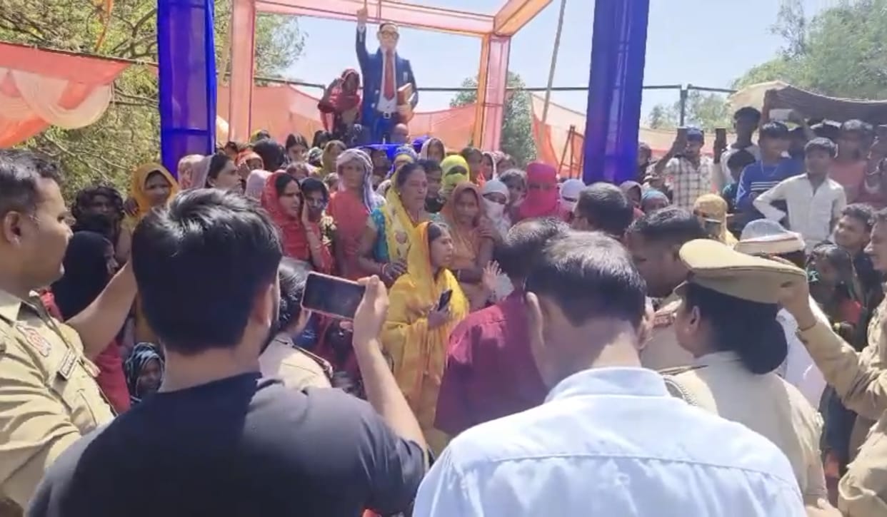 Ambedkar statue installed without permission, uproar for nine hours