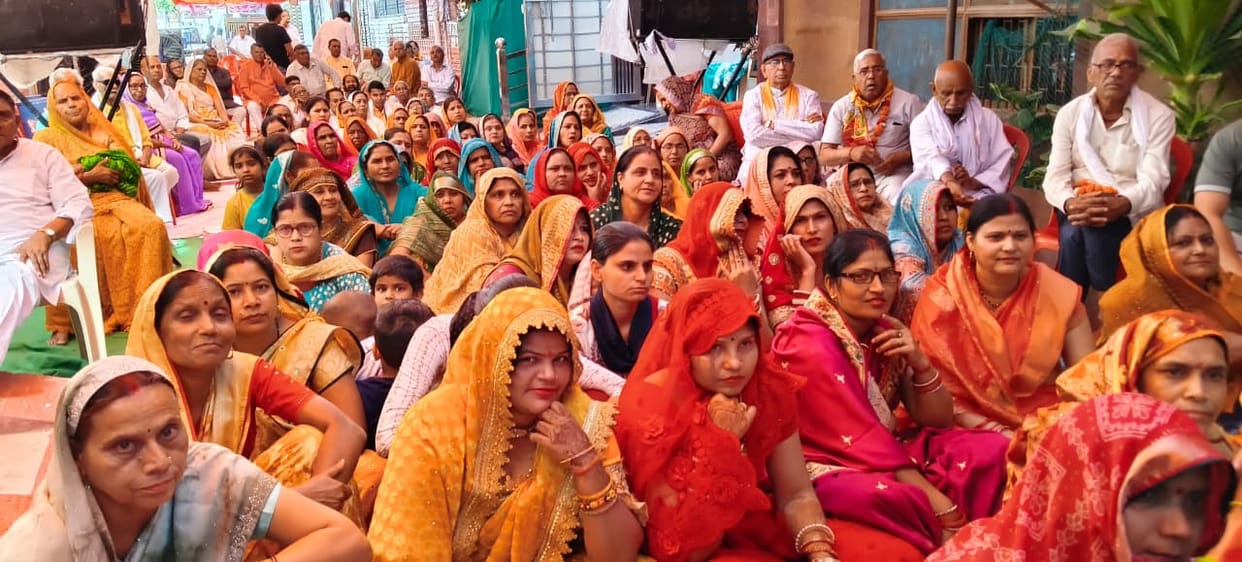 The audience was moved by the story of Sudama.