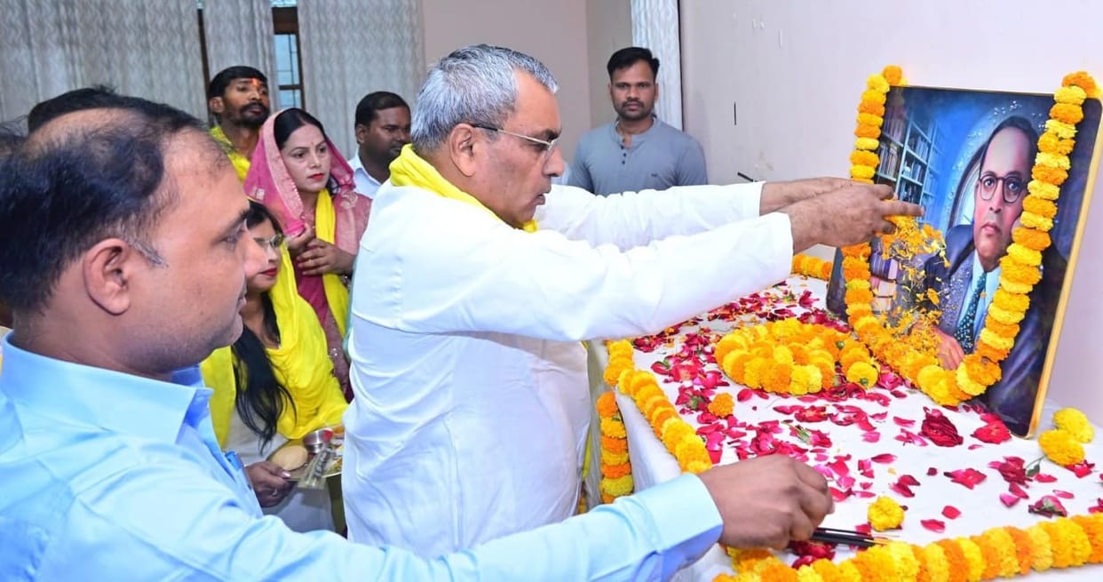 Right to vote is a gift from Baba Saheb: Om Prakash