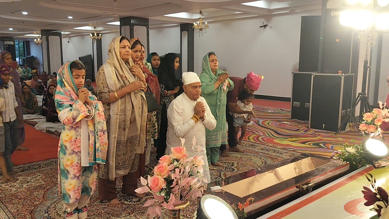 People from all over the country and abroad gathered to celebrate Baisakhi at Dera Baba Jodh Sachiyar.