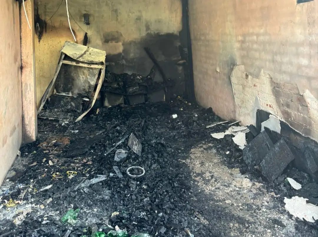 The fire in the stalk reached the PHC, burning many equipment to ashes.