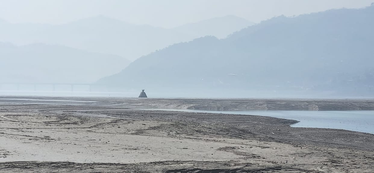 Water level in Gobind Sagar drops, water sports activities remain non-existent