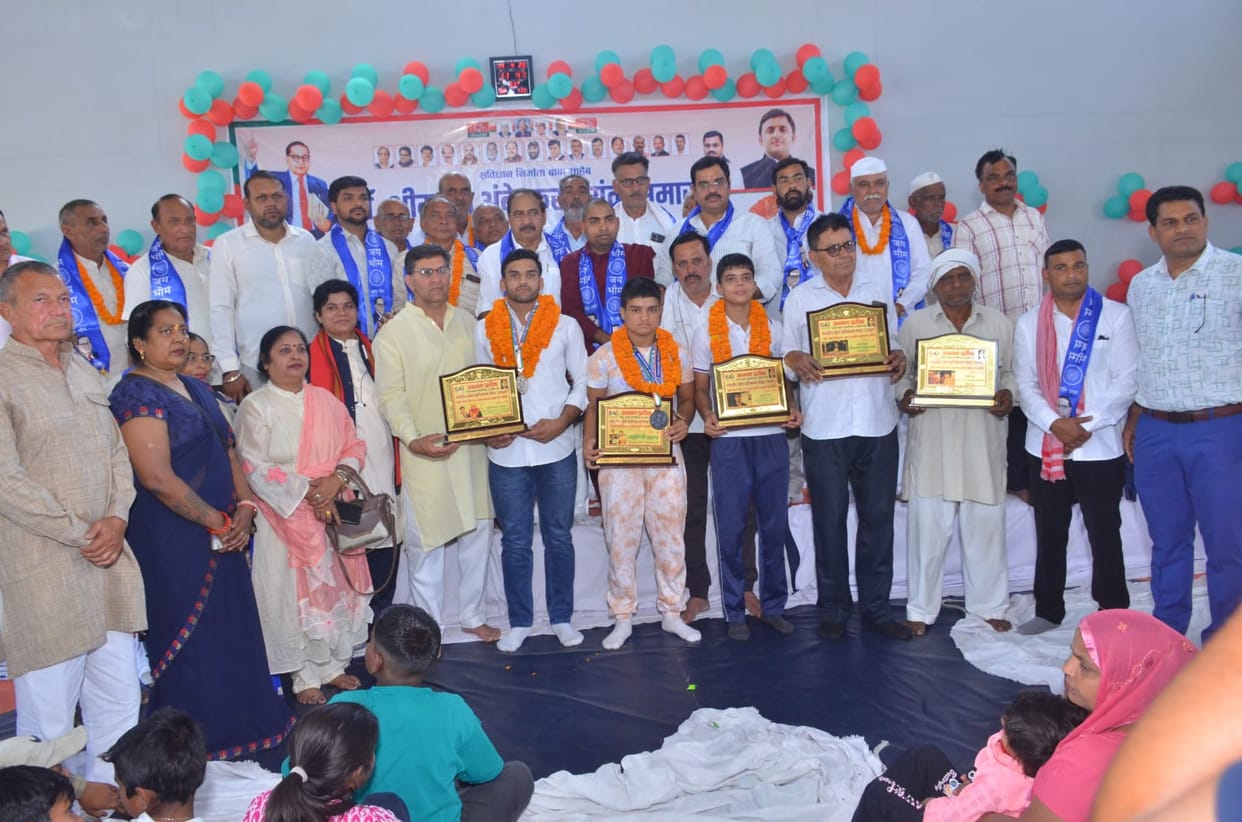 Child wrestlers honored for winning medals in wrestling