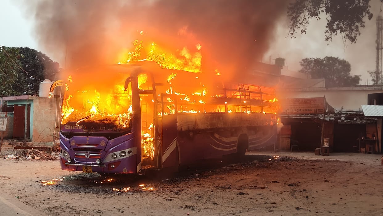 public attacked police on late arrival  fire brigade after burning bus supaul bihar