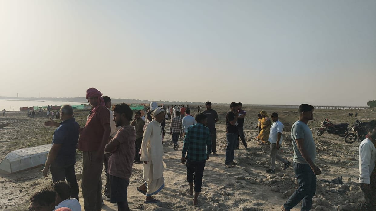 Two teenagers drowned while bathing in the Ganga, one's body found