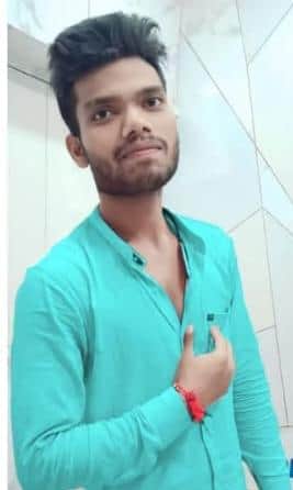 मृतक बेचूं  की फाइल फोटो ।