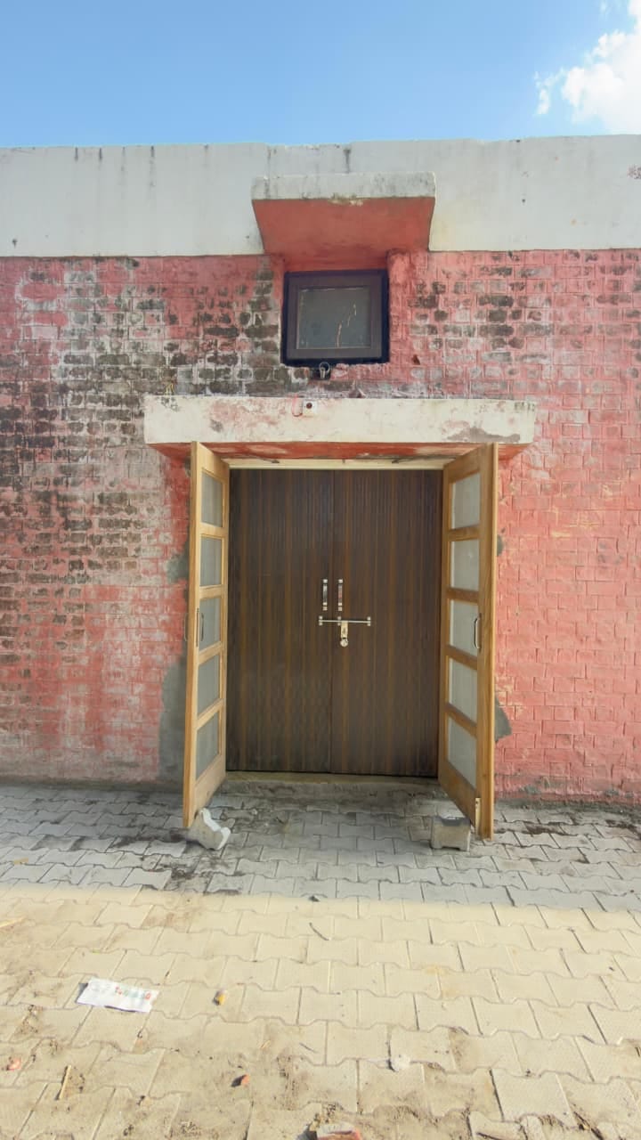 When the youths asked for an inverter-battery for the library during the power cut, the village head locked it.