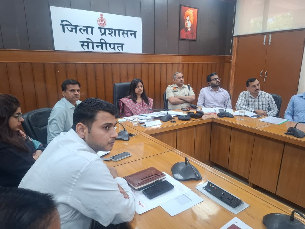 Officers should ensure planned lifting of wheat: DC