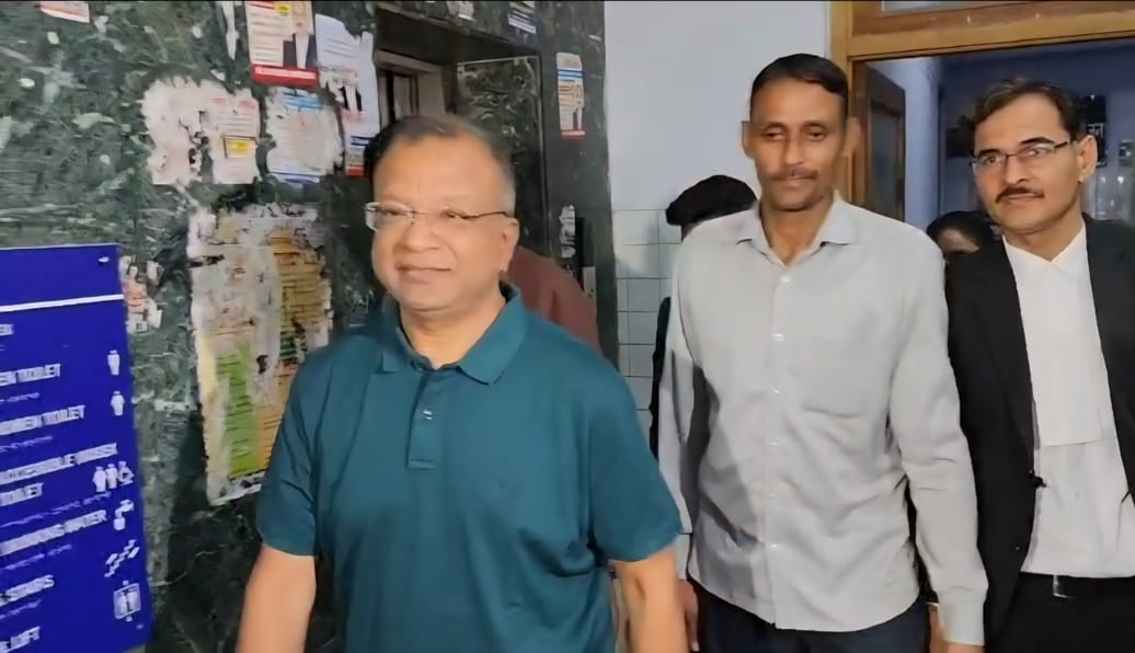 रिटायर्ड आईएएस अधिकारी सुबोध अग्रवाल