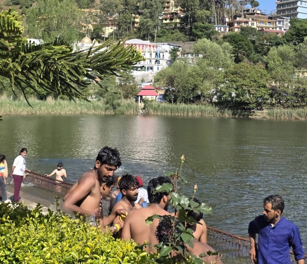Thousands of devotees took a holy dip in Rewalsar Lake.